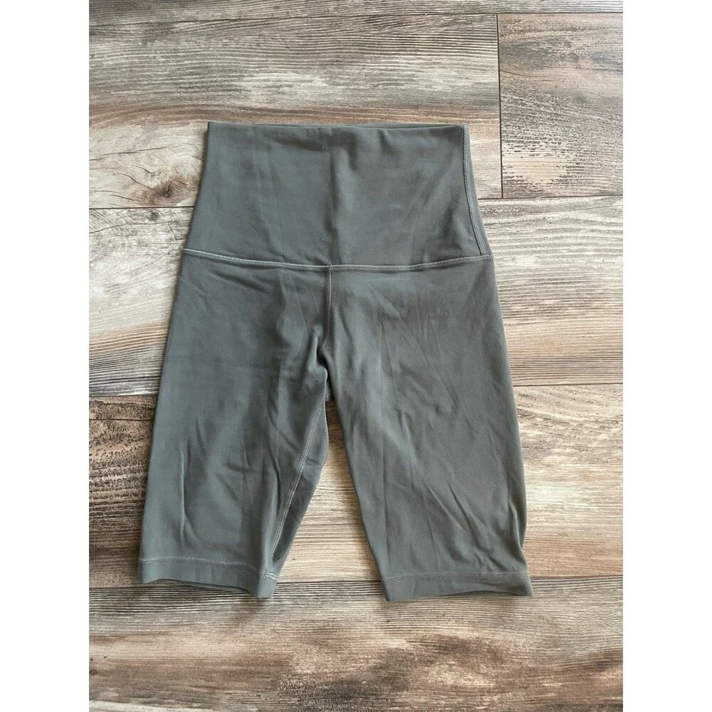 Lululemon Shorts Sage Green Yoga Shorts Women 10 inch Inseam Size 4